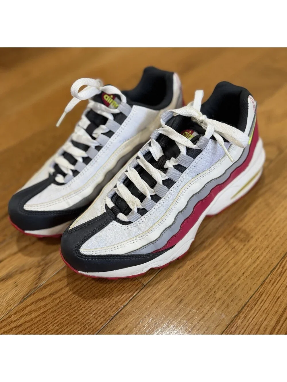 Size 6.5 Y Nike Air Max 95 Youth White Hot Pink Volt Black Running Shoes/ Wmns 8